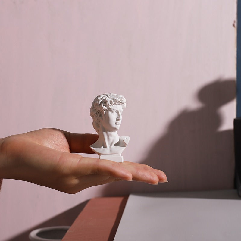 Mini Bust Figurines — Decorative Vase for Considered Styling — Detail