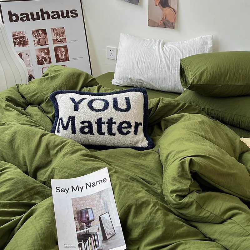 Crumpled Cotton Sheet Set — Lived-In Look for Relaxed Beds — Lifestyle 1