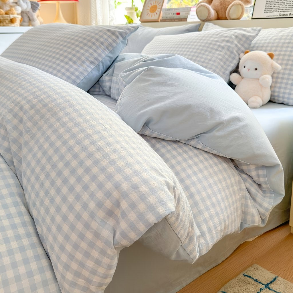Pastel Plaid Double-Sided Bedding Set — Soft-Touch Cotton Duvet & Pillowcases — Detail