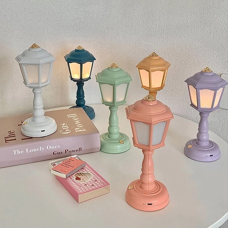 Pastel Mini Retro Street Lamp — Warm LED Mood Lighting for Bedside — Detail
