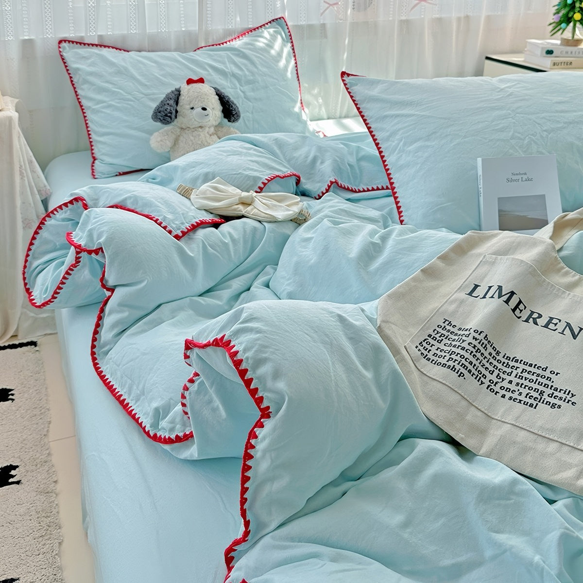 Plain Stitched Shell-Edge Bedding Set — Soft-Touch Cotton Duvet & Pillowcases — Front view
