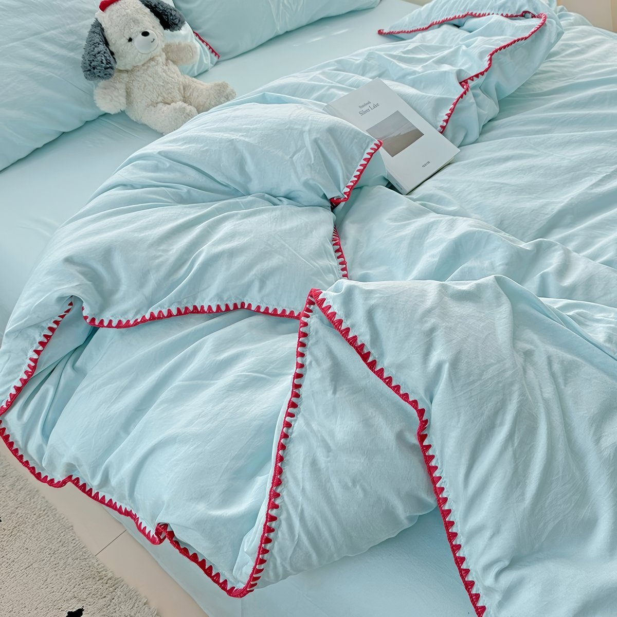 Plain Stitched Shell-Edge Bedding Set — Soft-Touch Cotton Duvet & Pillowcases — Lifestyle 3