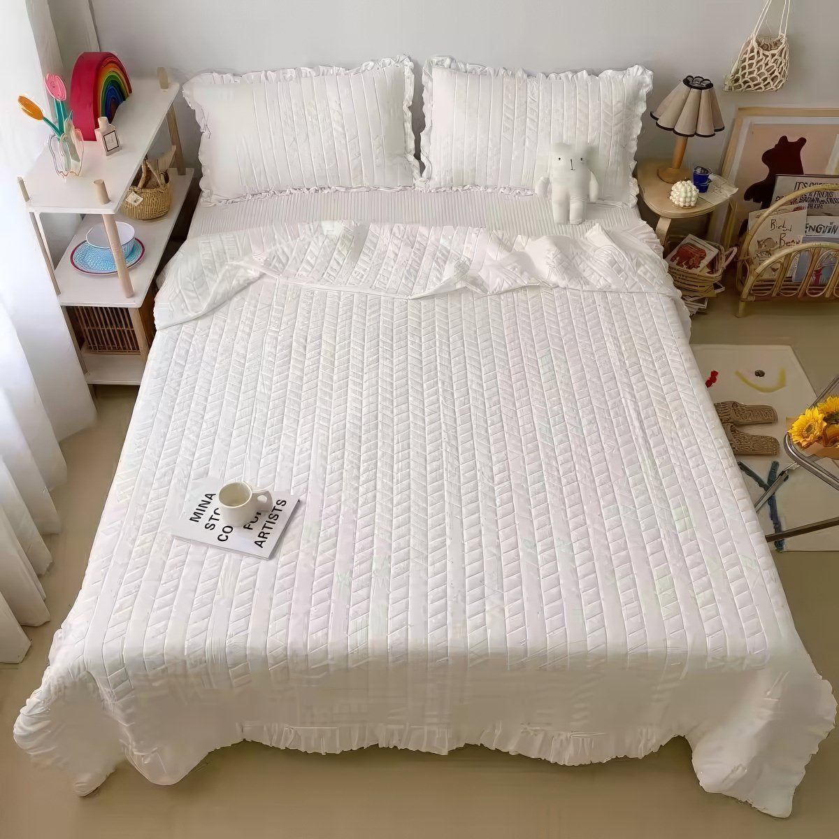 Ruffle Summer Quilt Set — Soft Layered Throw for Couch and Bed — Detail