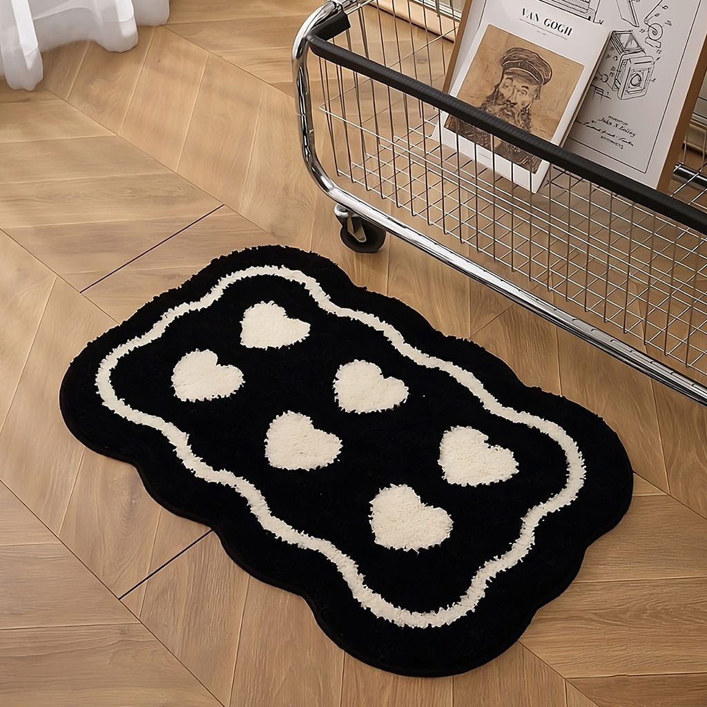 Six Hearts Black & White Tufted Rug — Soft Accent Rug for Bedroom Layering — Detail