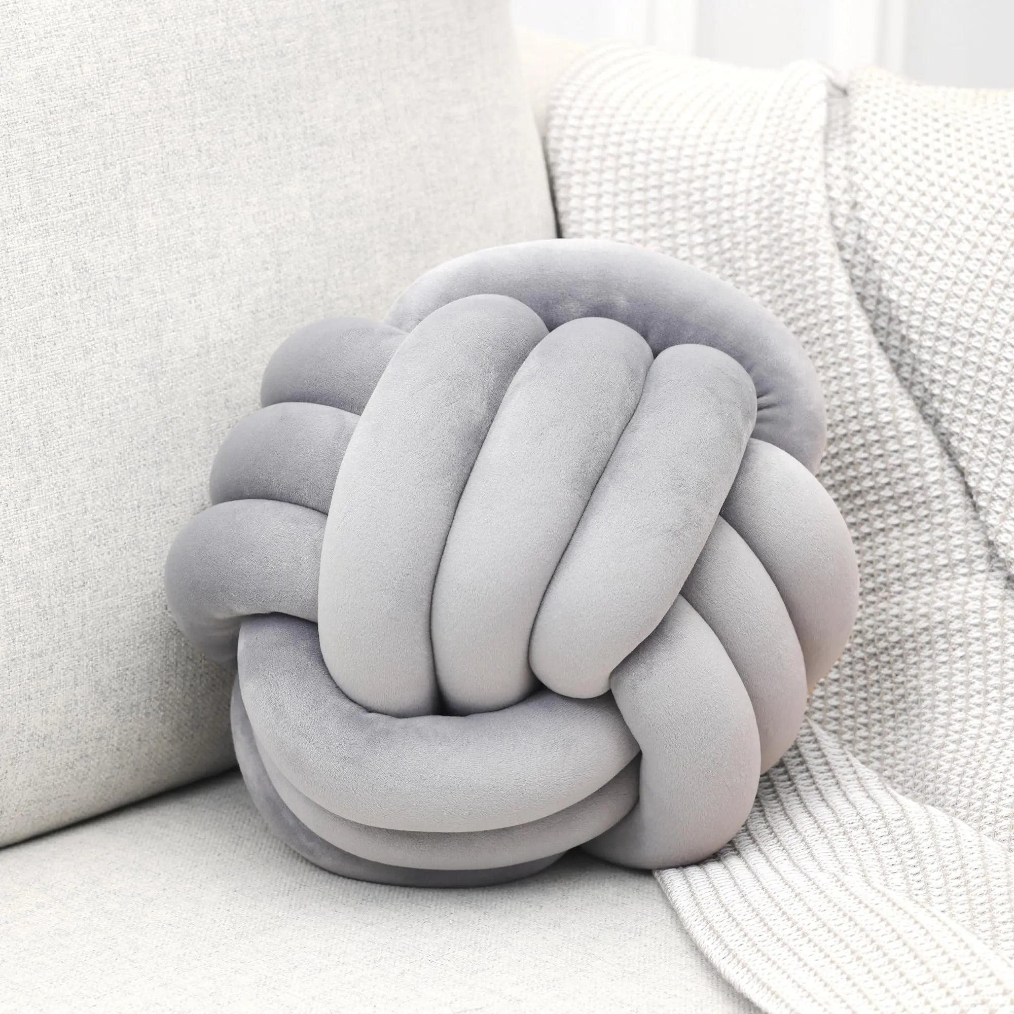 Nordic-Inspired Woven Knot Throw Pillow for Sleep and Relaxation - Available in Black, White, Blue, Pink; Small and Large Siz