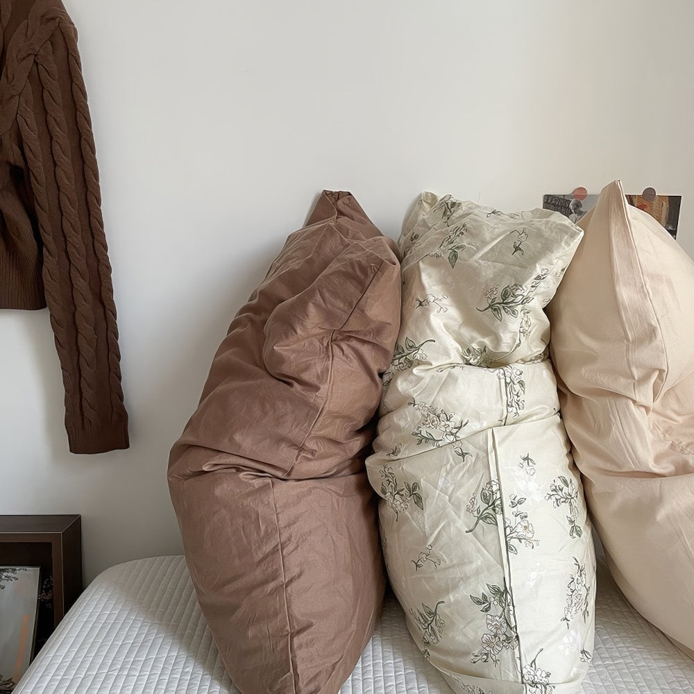 Vintage Pillowcase Cover — Vintage-Style Pillowcase for Bedding Refresh — Front view