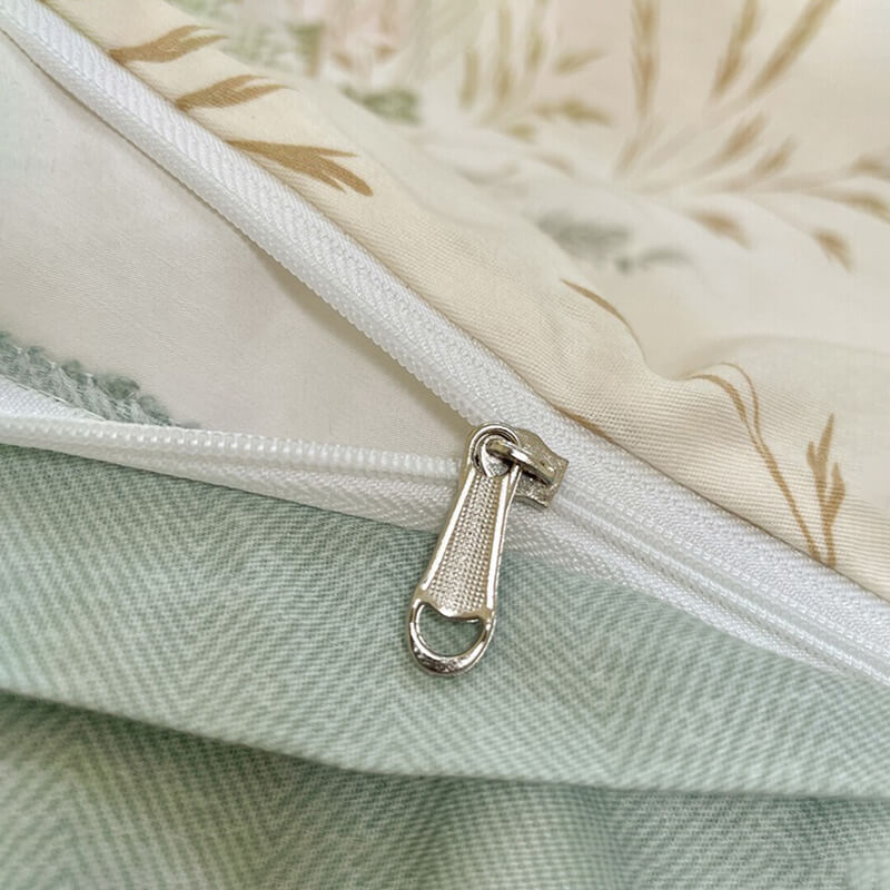 Vintage Pale Floral Print Bedding Set — Soft-Touch Cotton Duvet & Pillowcases — Lifestyle 5