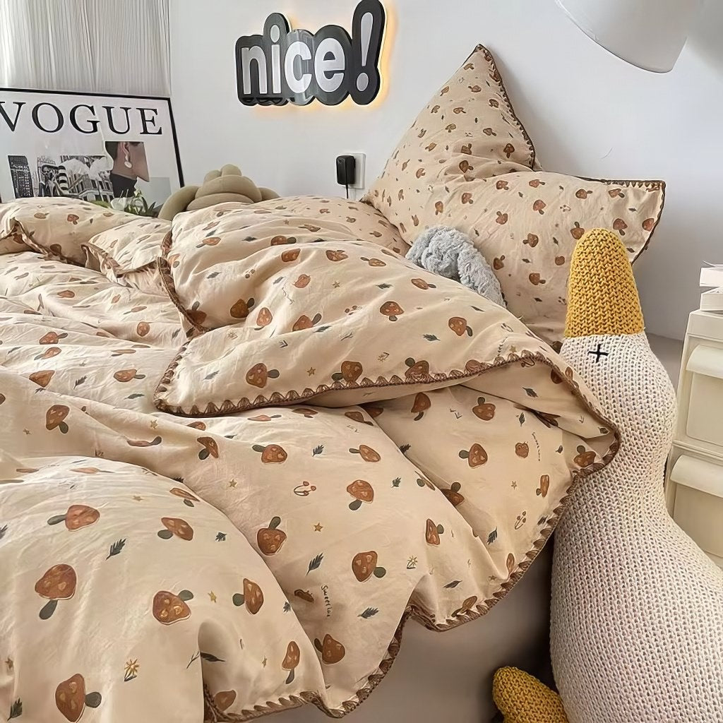 Vintage Forest Mushrooms Fall Bedding Set — Soft-Touch Cotton Duvet & Pillowcases — Lifestyle 1