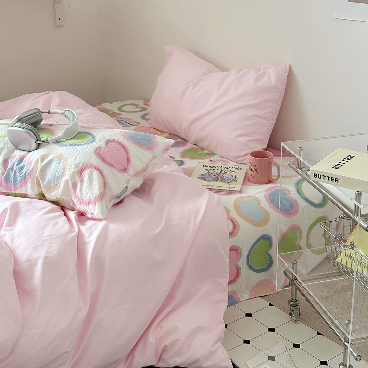 Hearts Bedding Set — Soft-Touch Cotton Duvet & Pillowcases — Detail
